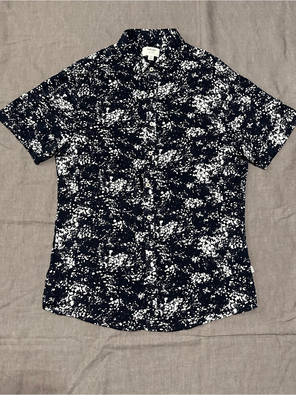 Julian & Mark Casual Short-Sleeve Button Down Shirt - Navy Blue & White Print